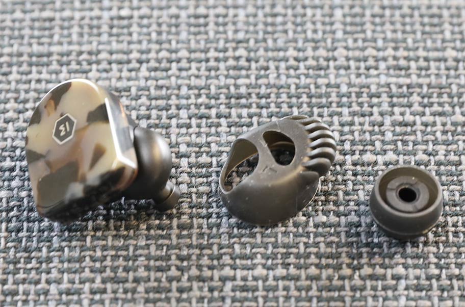 Review: Master & Dynamic MW07 | The Master Switch